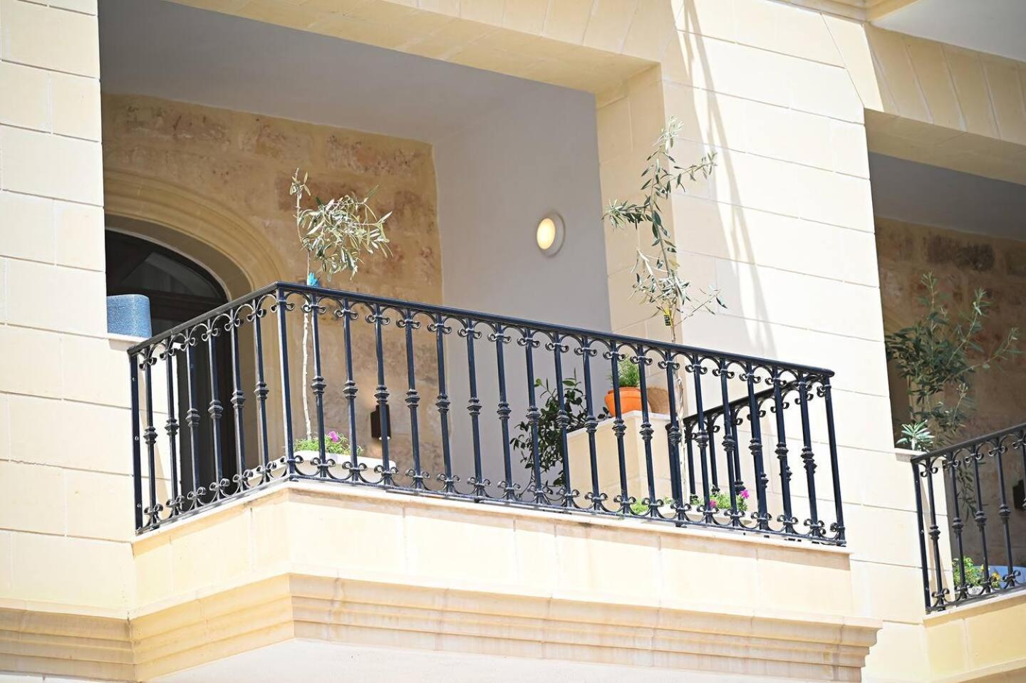 Fl 2 Ta'Lonza Luxury With Hot Tub By Homely Mellieħa Exterior foto
