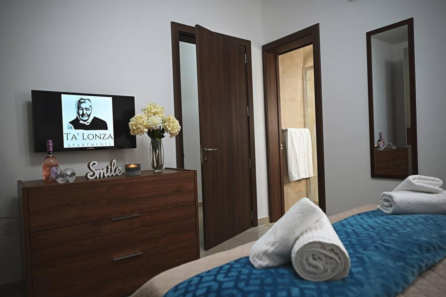 Fl 2 Ta'Lonza Luxury With Hot Tub By Homely Mellieħa Exterior foto